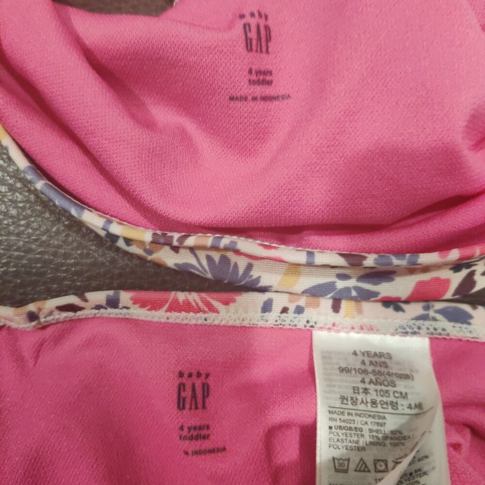 Baby Gap floral ruffle 2 piece tankini - Picture 3 of 3